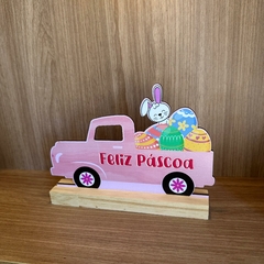 Enfeite de Mesa MDF e Pinus 15cm - Feliz Páscoa Carro - MARA ROCHA DECORAÇÃO