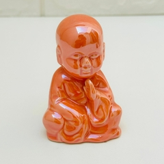 Buda em Cerâmica 9cm Prece - Laranja na internet
