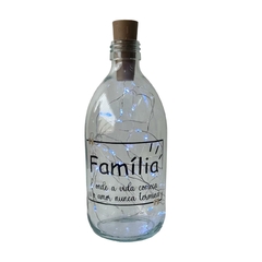 Garrafa de Vidro 500ml com LED - Família É Onde A Vida Começa