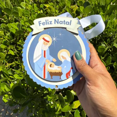 Escapulário de Porta Luz do Natal – MDF com Resina e Tassel - 120cm - MARA ROCHA DECORAÇÃO