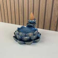 Incensário Cascata em Resina 9cm - Lótus Azul