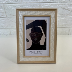 Imagem do Porta Retrato MDF Trama 19cm - Castanho Claro e Marfim