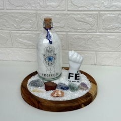 Kit FÉ TODO SANTO DIA (4 itens) - Jardim Zen Teca, Garrafa Amuleto Hamsá, Kit 7 Chakras Bruto, Figa Fé Todo Santo