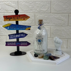 Kit ENERGIA POSITIVA E PROTEÇÃ(5 itens) - Jardim Zen Hex Bco, Garrafa Amuleto Hamsá, Kit 7 Chakras Roladas, Seta de Mesa