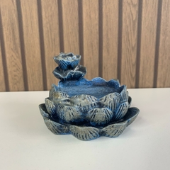Incensário Cascata em Resina 9cm - Lótus Azul na internet