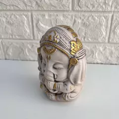 Ganesha em Gesso Meditando 14,5cm - Marfim e Dourada - MARA ROCHA DECORAÇÃO