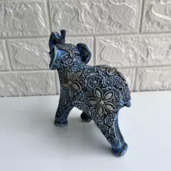 Elefante Médio em Resina 17 cm - Flor Azul - loja online