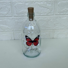 Garrafa de Vidro 500ml com LED - Borboleta Vermelha "Aflore-se" na internet