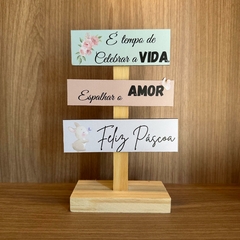 Placa de Mesa MDF e Pinus 18cm - Páscoa...É tempo de Celebrar a Vida