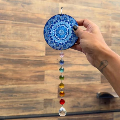 Pendente Decorativo Mandala Harmonia Azul 7 Chakras com Cristais - 10cm - MARA ROCHA DECORAÇÃO