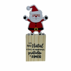 Enfeite Madeira Natalino Pinus e aplique Papai Noel - "Um Feliz Natal,,." - comprar online