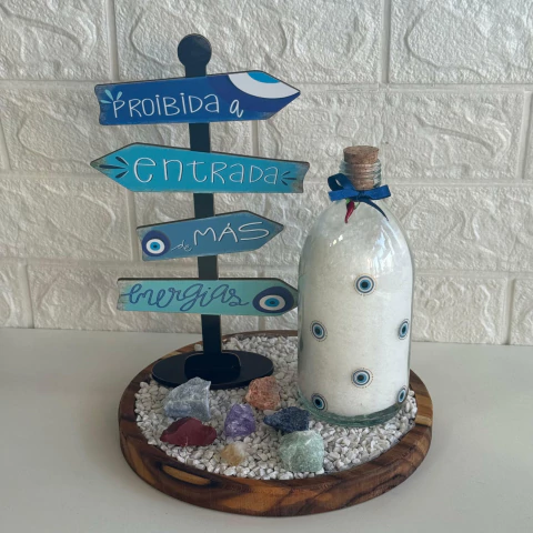 Altar Minha Proteção-Garrafa Olhos Grego e Jardim Zen Teca 22cm
