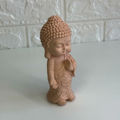 Buda Tibetano em Resina 14cm Rosê - Meditando - loja online