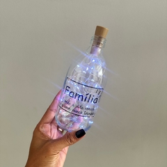 Imagem do Garrafa de Vidro 500ml com LED - Família É Onde A Vida Começa