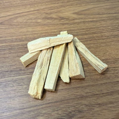 Palo Santo – Madeira Sagrada do Peru (De 5g a 10g) na internet