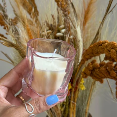 VELA AROMÁTICA NO COPO ELEGANCE ROSE 8X8CM - DOCE MAGIA na internet