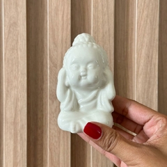 Buda em Cerâmica 9cm Coque "Não Ouço" - Branco - loja online