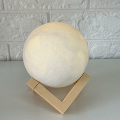 Luminária Lua Cheia - Iluminação Aconchegante na internet