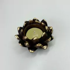 Porta Vela Gesso 8cm - Flor de Lótus Marrom/Gold + Vela - MARA ROCHA DECORAÇÃO