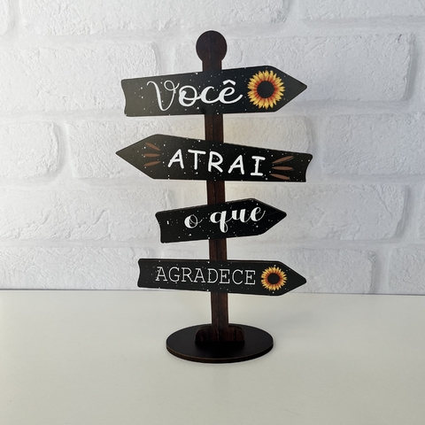 Setas de Mesa MDF 25cm - Você Atrai o que Agradece - comprar online