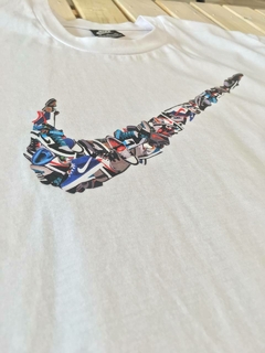 Remera Nike ‘Graphic Art’ - comprar online