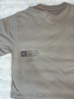 Remera Boxy fit ‘Vinito’. 13Cabras® en internet