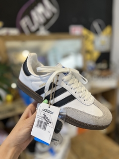 Adidas Samba clásicas blancas [UA]