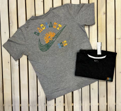Remera NK ‘Radiant Sole’ en internet