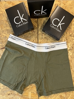 Boxer CK ‘Blackout’ en internet