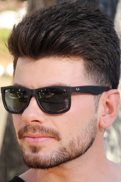 ÓCULOS DE SOL RAY BAN JUSTIN PRETO na internet