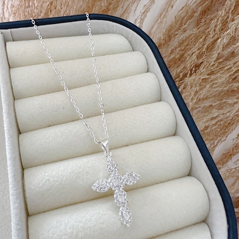 Colar Cruz Cravejado Import Em Prata 925