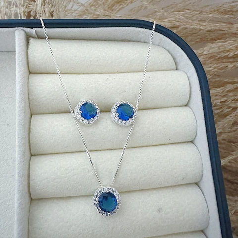 Conjunto Ponto de Luz Azul Escuro Cravejado Em Prata 925