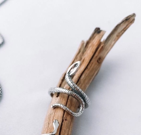 Anel Cobra Em Prata 925 Envelhecida