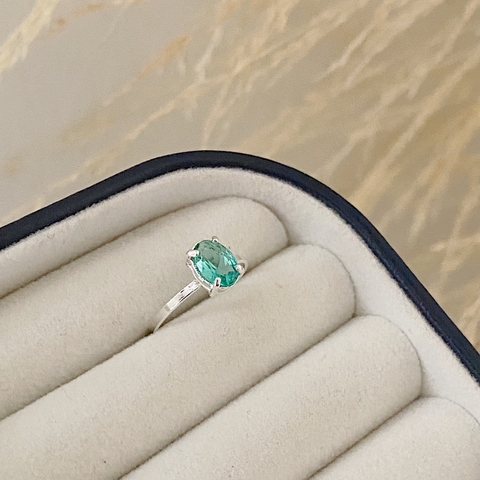 Anel Oval Pedra Glass Verde Em Prata 925