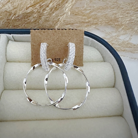 Brinco Haste Cravejada e Argola Torcida Em Prata 925