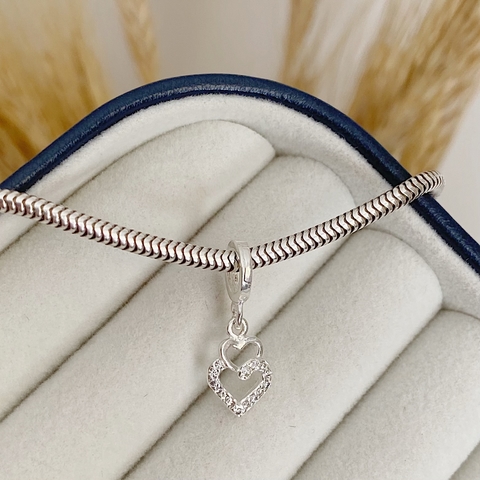 Berloque Coração Duplo Cravejado