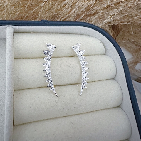 Brinco Ear Cuff Borda Cravejado de Tarraxa em Prata 925