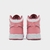 Air Jordan 1 Mid "Valentine´s Day" na internet