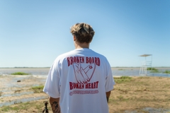 Remera Broken Board - KINDA