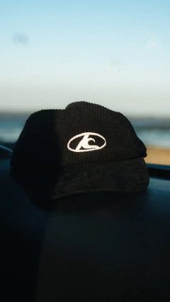 Gorra 5 paneles Cord Snow '00 negra - comprar online