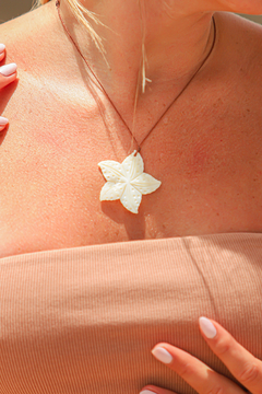 Collar Hibiscus - comprar online