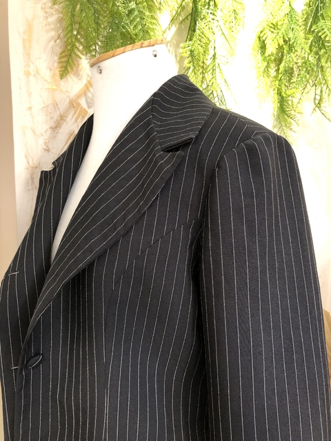 Blazer preto risca de giz