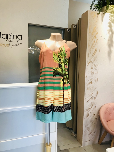 **NOVO** Macaquinho regata estampa tropical