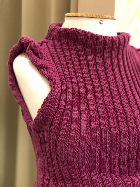 Regata em tricot roxa