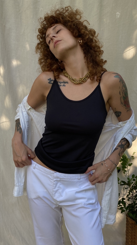 blusa basica preta