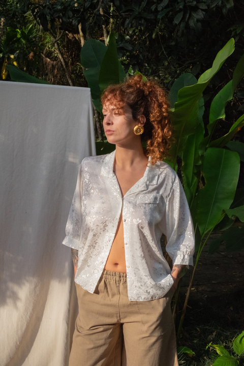 blusa white glow