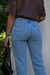 Calça jeans anos 90 na internet