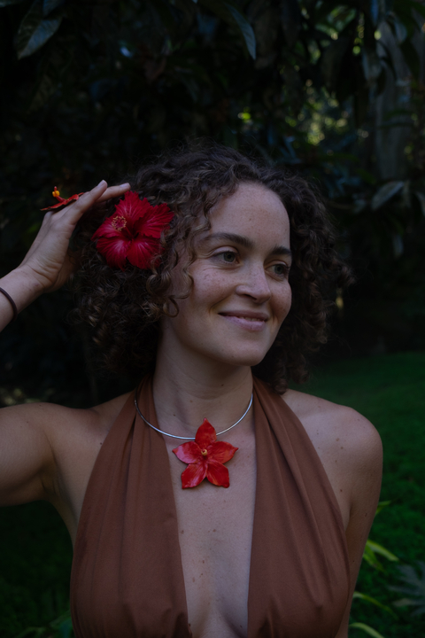 Colar de hibisco - comprar online