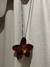 Colar orquídea roxa biscuit - comprar online