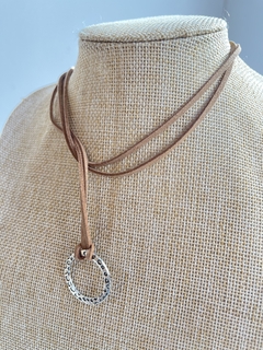 Chocker-Beige (ER5050) en internet